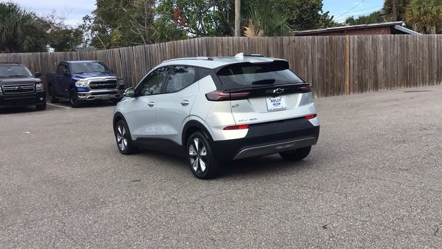 Used 2023 Chevrolet Bolt EUV LT w/ Convenience Package image 7