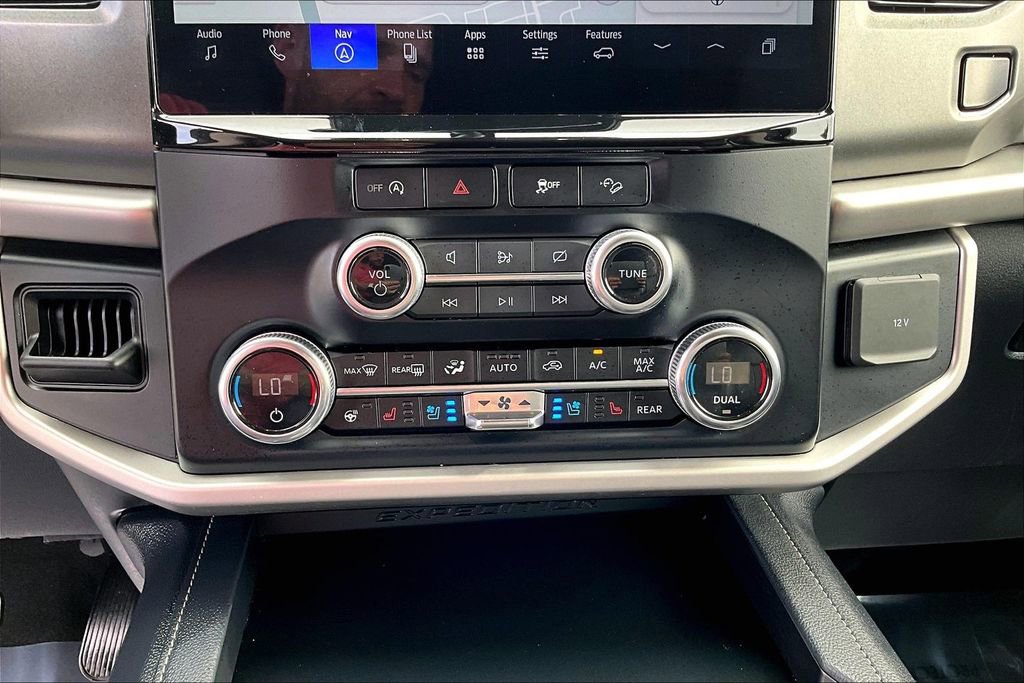 Used 2024 Ford Expedition XLT image 38