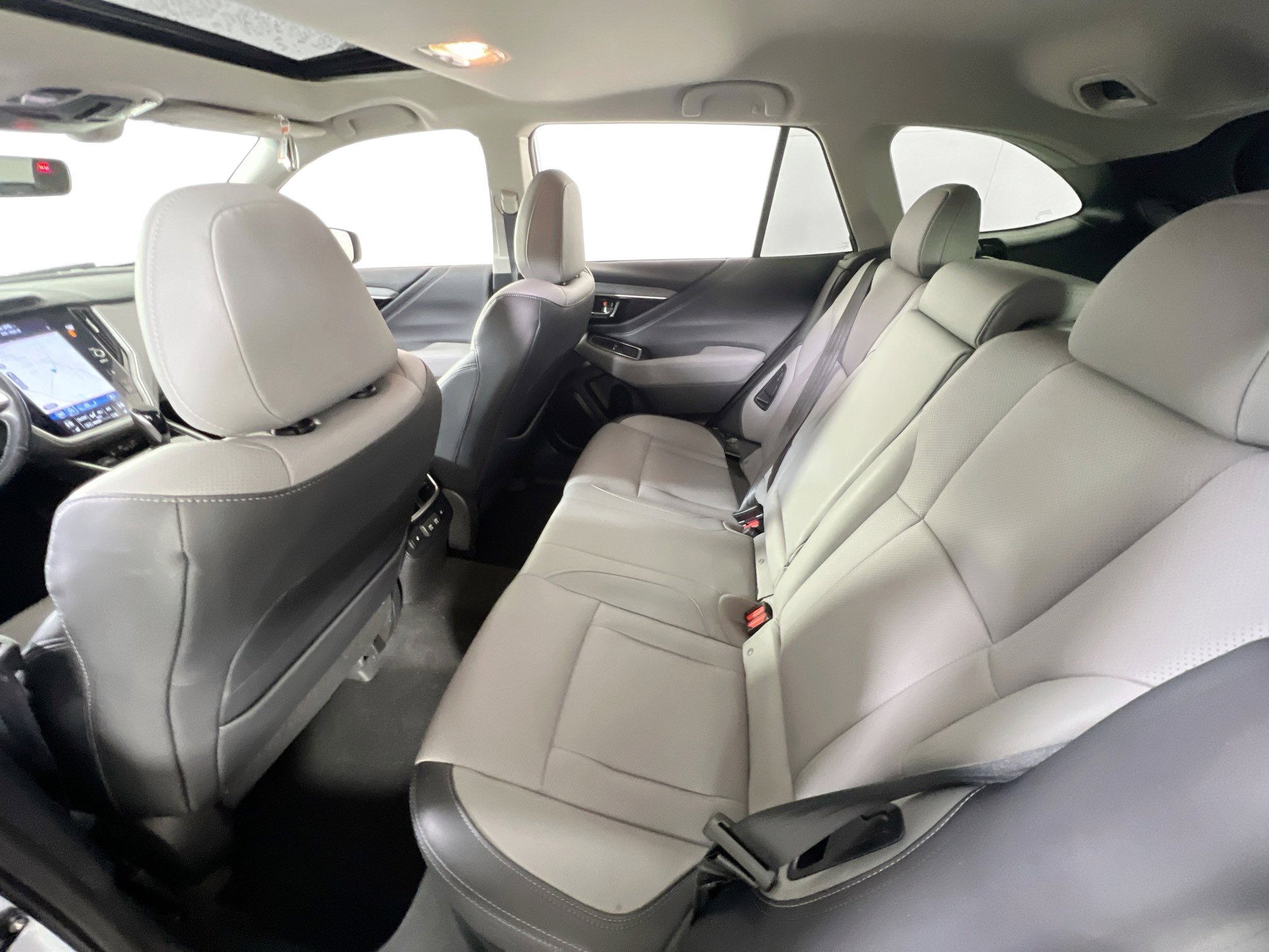 Used 2022 Subaru Outback Limited XT image 25