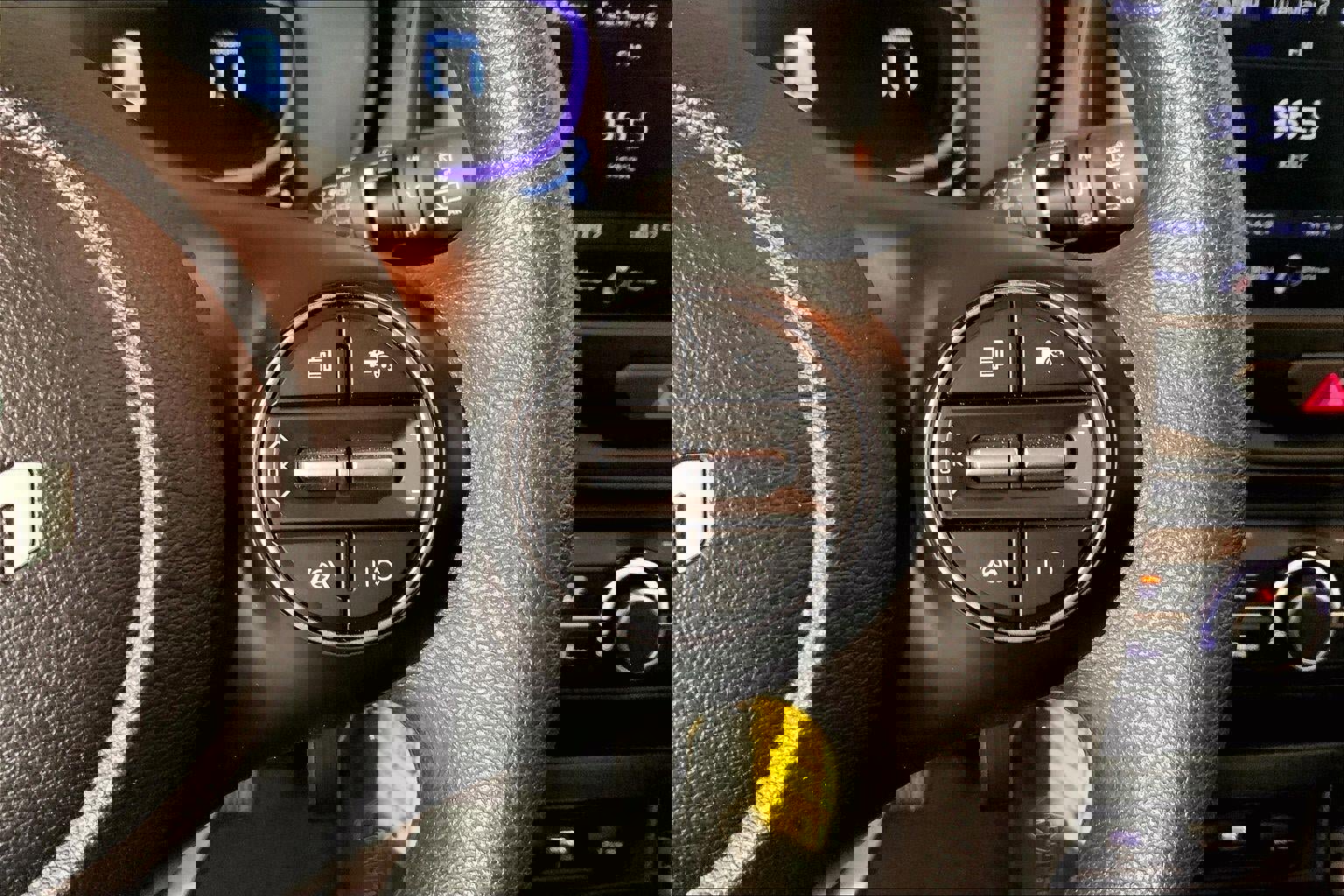 Certified 2025 Kia Soul LX image 19