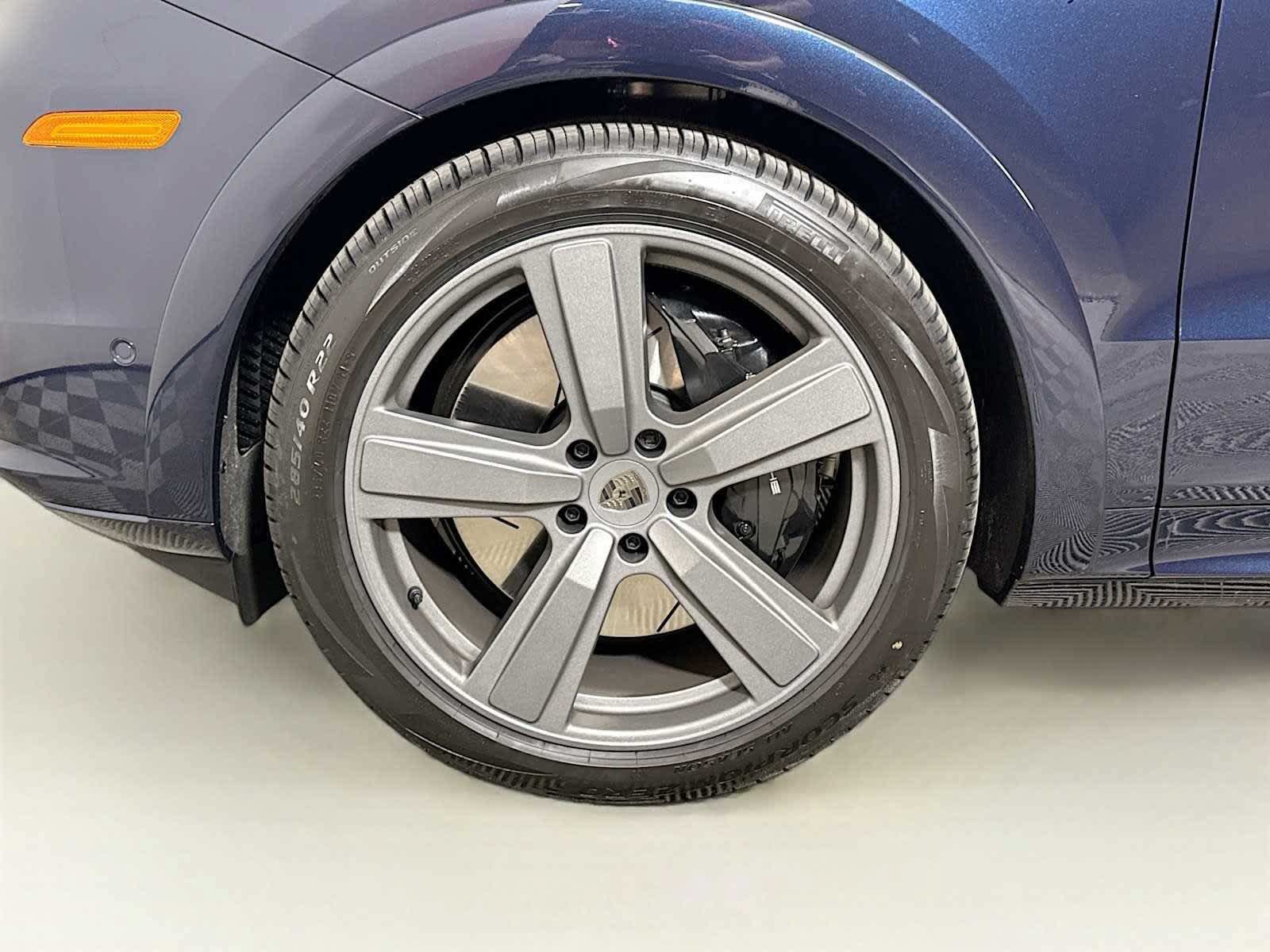 New 2025 Porsche Cayenne Turbo AWD/4WD image 24