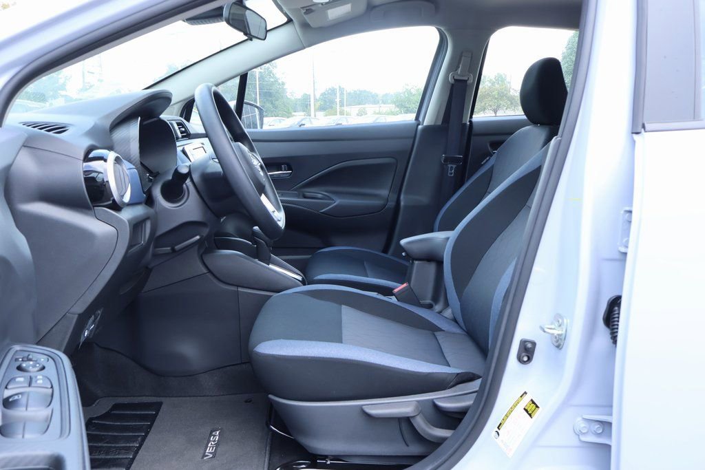 New 2025 Nissan Versa SV w/ Trunk Package image 7