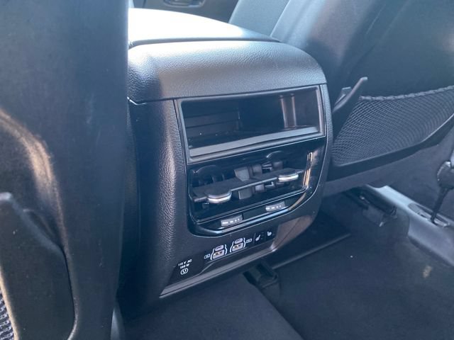 Used 2023 Jeep Grand Cherokee Limited AWD/4WD image 19