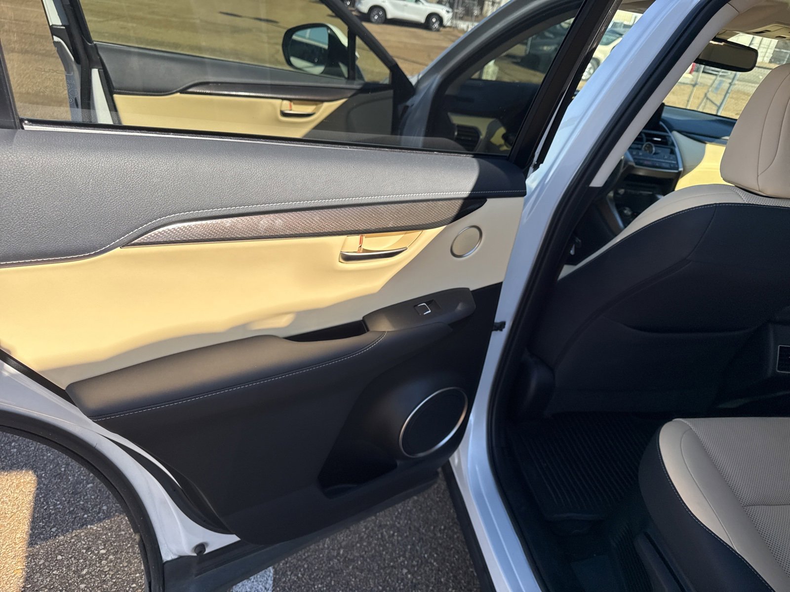 Used 2019 Lexus NX 300 FWD image 11