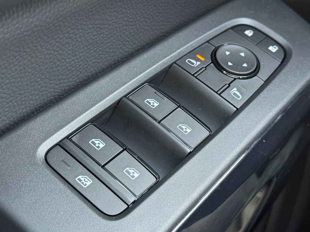 New 2026 Nissan Pathfinder SV image 22