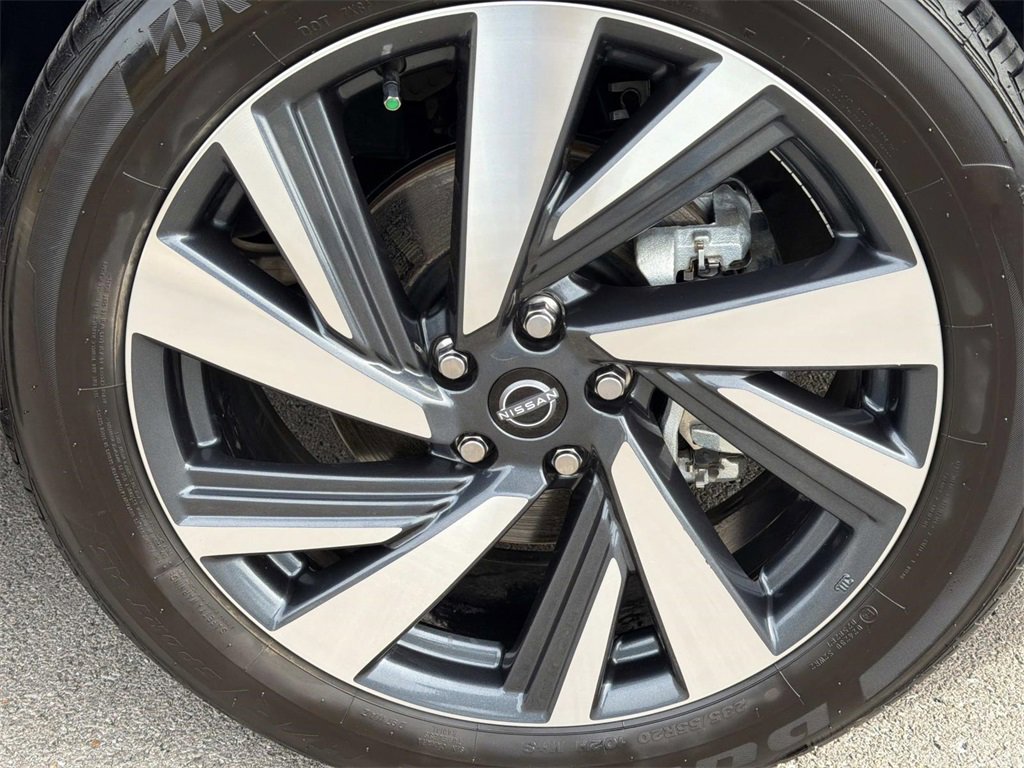 Used 2024 Nissan Murano SL image 11