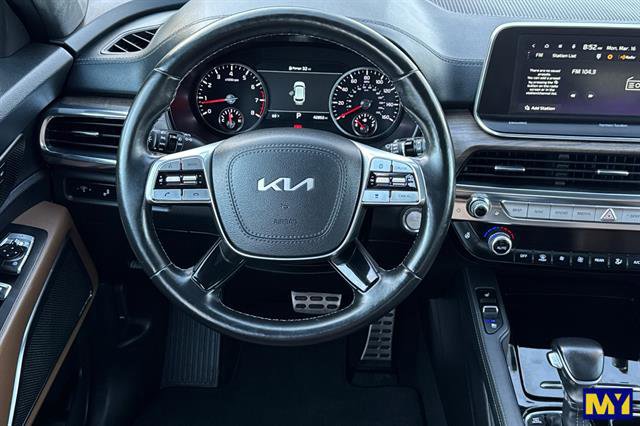 Used 2022 Kia Telluride SX w/ SX Prestige Package image 16