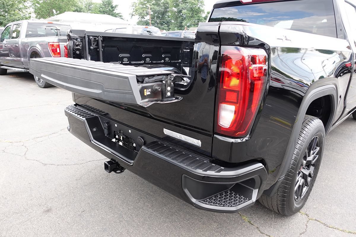 Used 2023 GMC Sierra 1500 Elevation AWD/4WD image 25