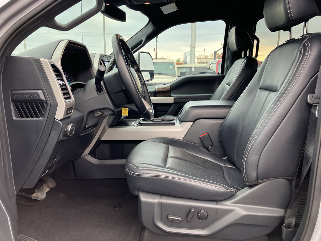 Used 2022 Ford F250 Lariat w/ Chrome Package image 28