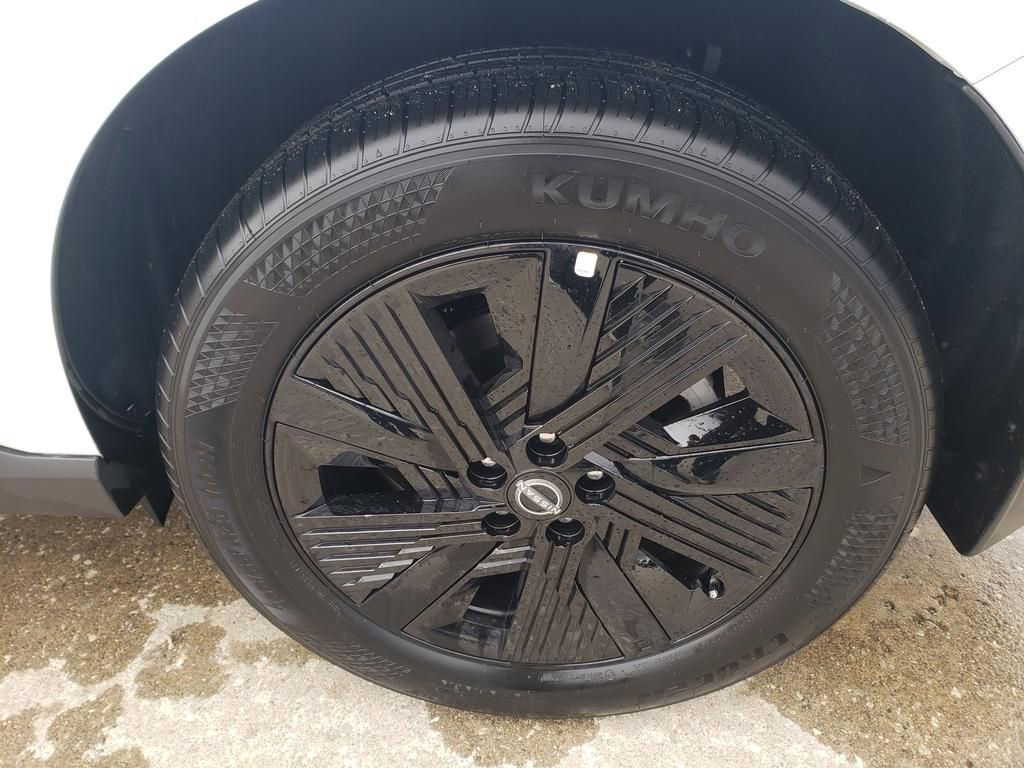 Certified 2025 Nissan Murano SV AWD/4WD image 43