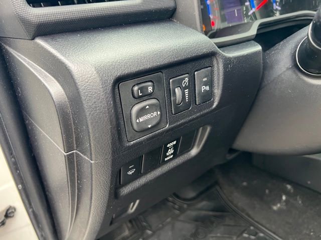 Used 2017 Toyota 4Runner SR5 Premium AWD/4WD image 18