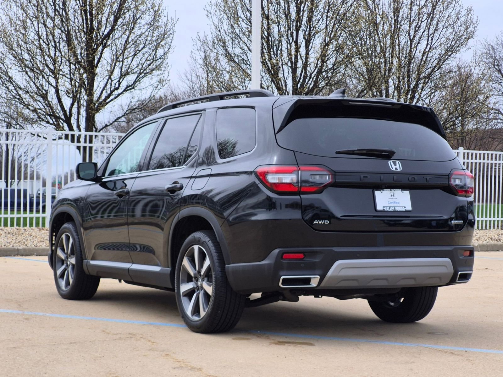 Certified 2023 Honda Pilot Touring image 8