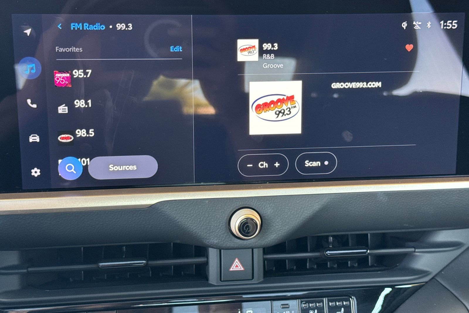 Used 2025 Toyota Crown XLE w/ Carpet Mat Package (TMS) image 19