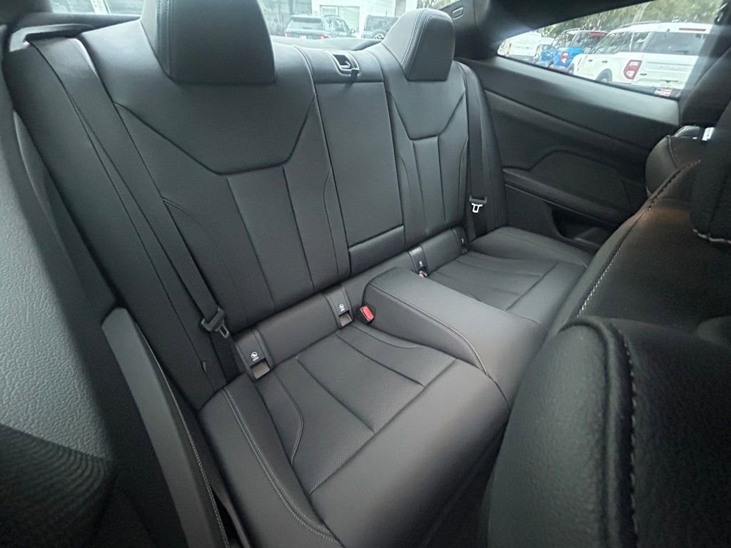 Used 2024 BMW 430i Coupe w/ M Sport Package image 29