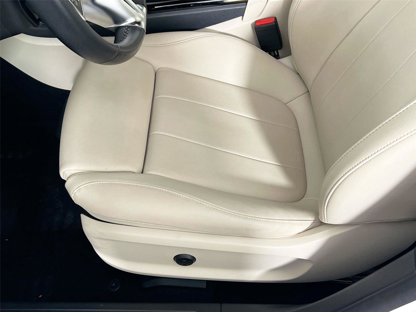 Certified 2024 Mercedes-Benz CLA 250 4MATIC image 13