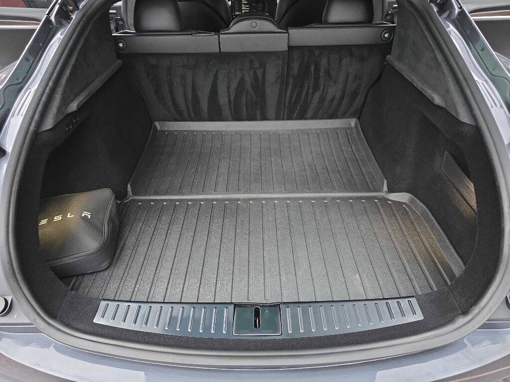 Used 2021 Tesla Model S Plaid image 15