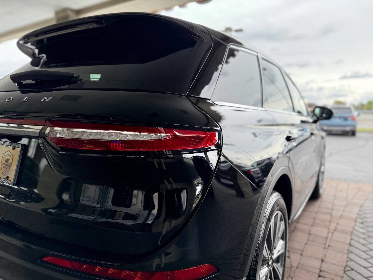 Used 2020 Lincoln Corsair Reserve image 14