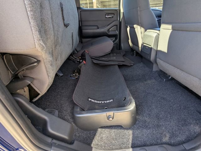 Used 2022 Nissan Frontier SV w/ Technology Package image 19