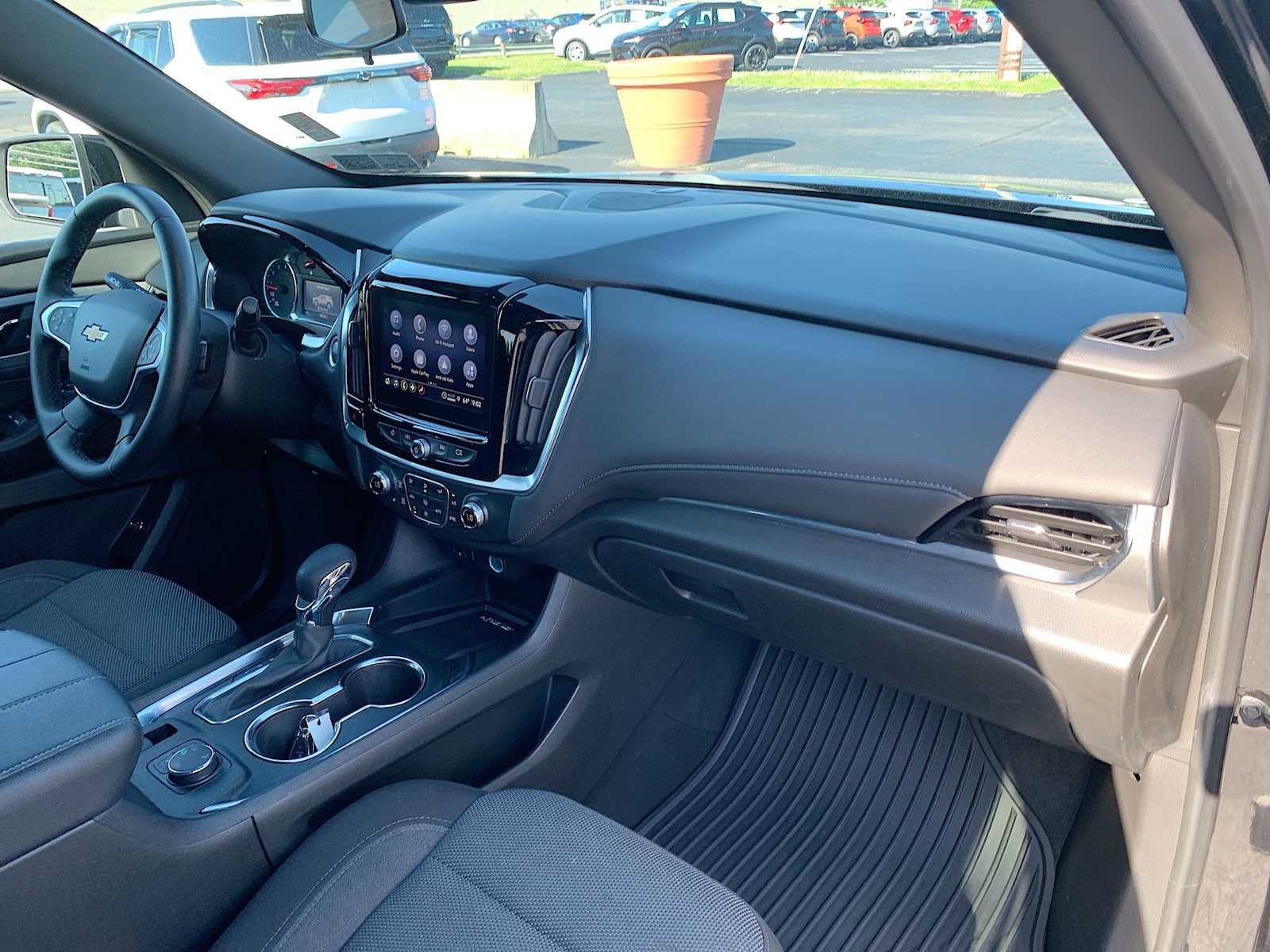 Certified 2023 Chevrolet Traverse LT w/ LPO, Floor Liner Package AWD/4WD image 27