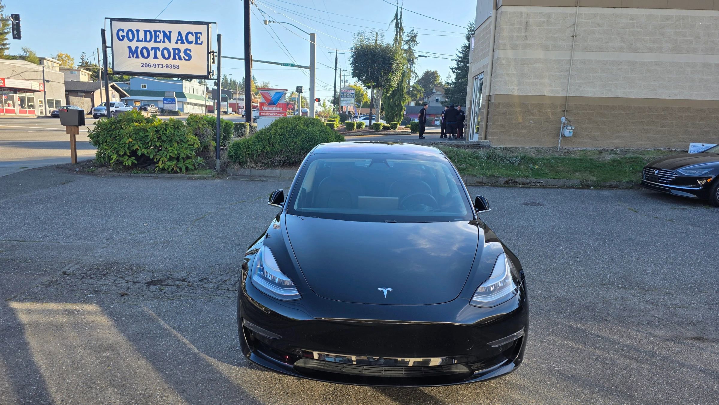 Used 2018 Tesla Model 3 Long Range image 2