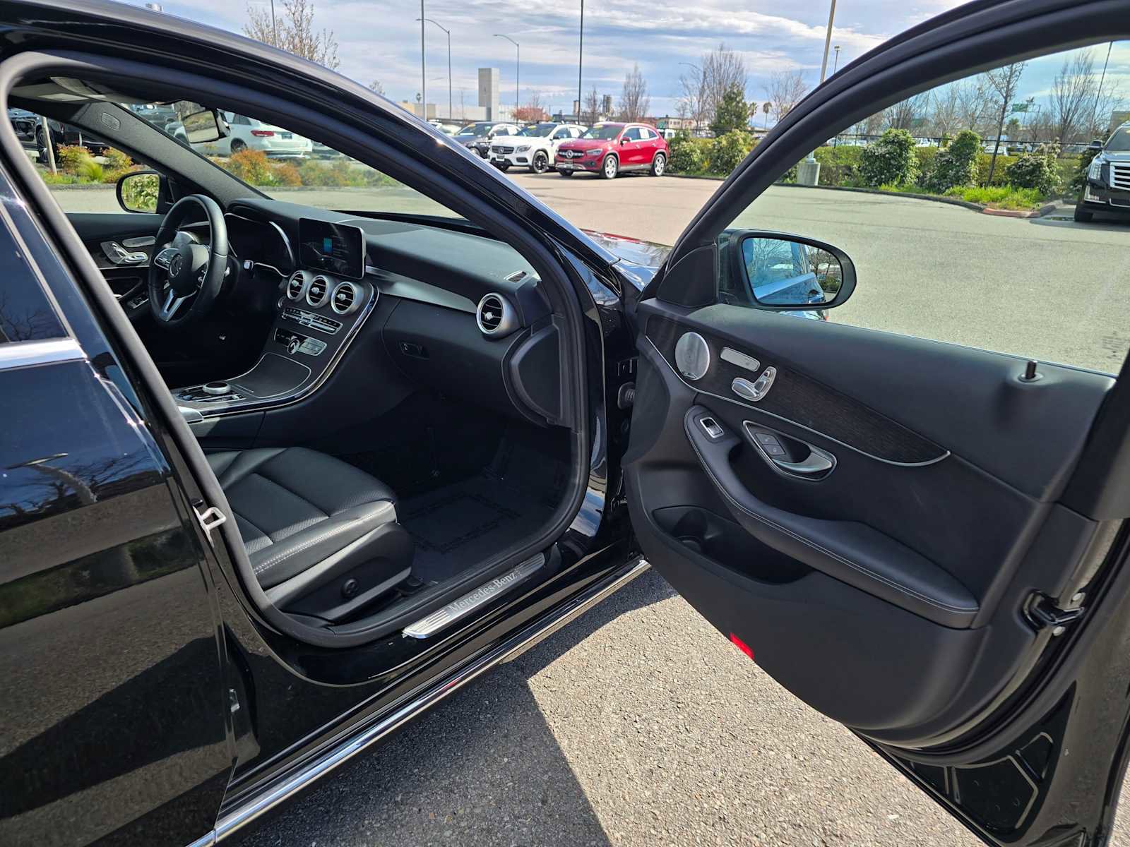 Used 2020 Mercedes-Benz C 300 Sedan image 12