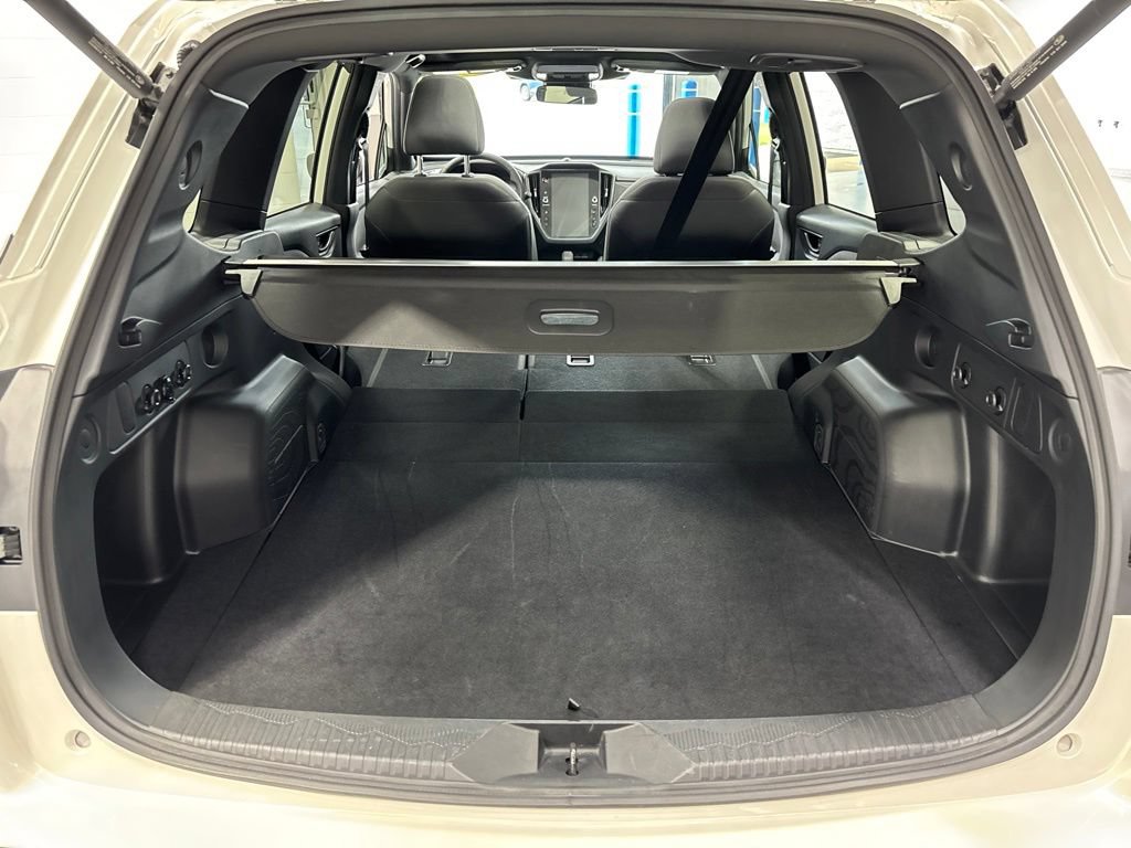 Used 2025 Subaru Forester Premium AWD/4WD image 39