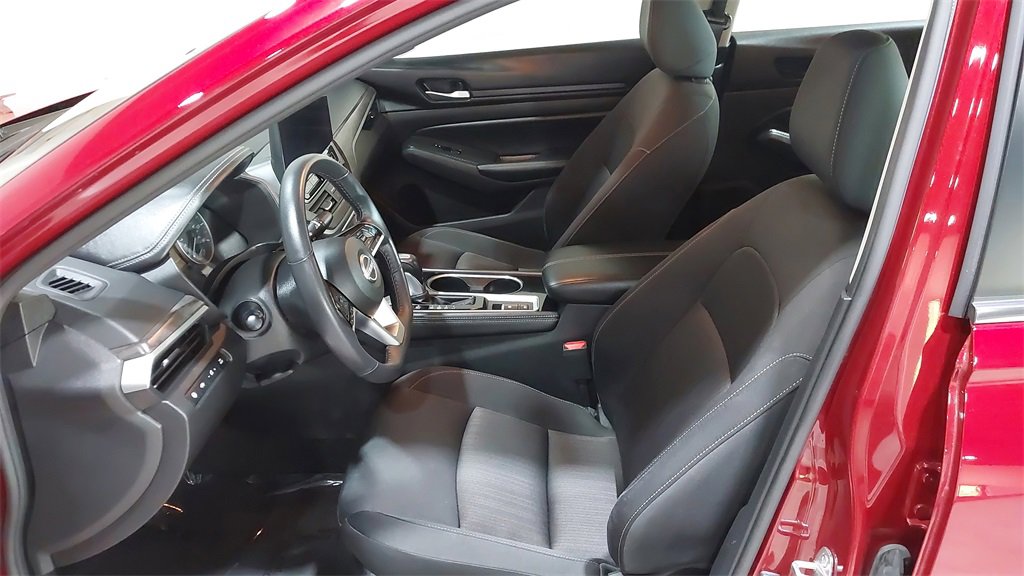 Used 2024 Nissan Altima 2.5 SV w/ SV Premium Package image 20