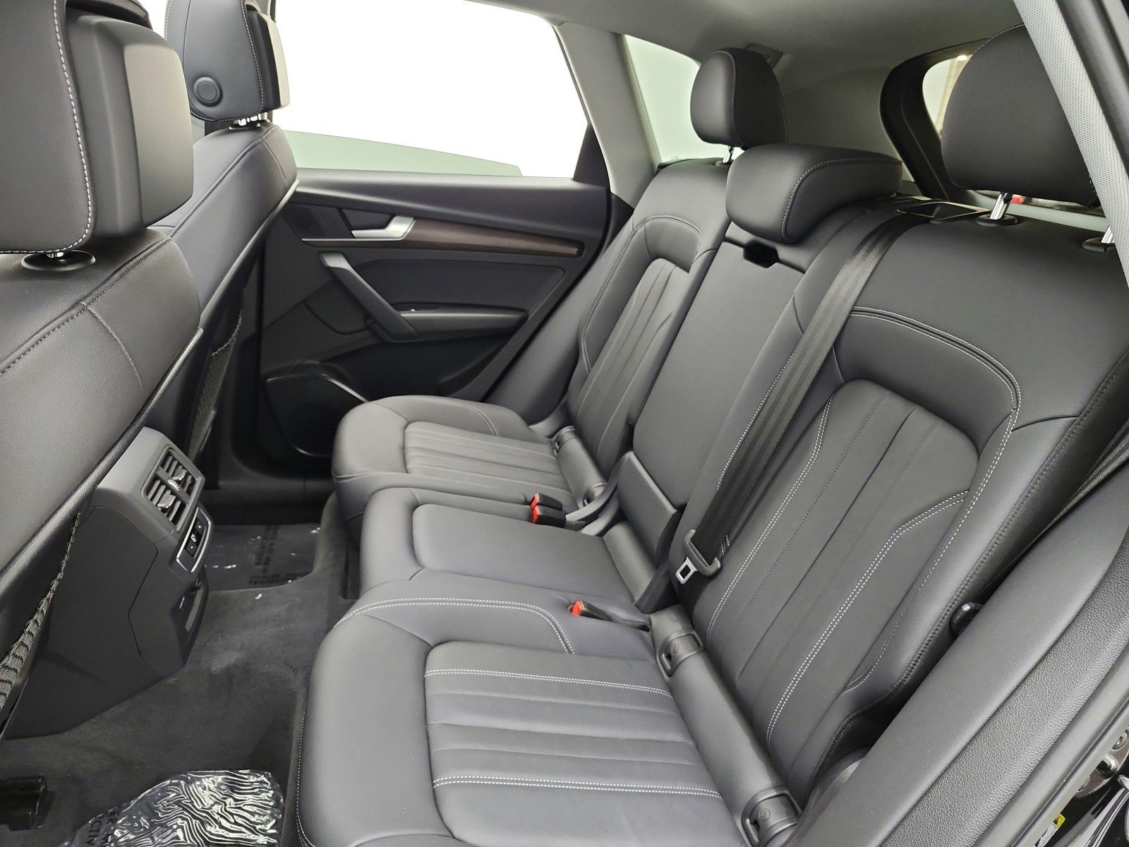 Used 2023 Audi Q5 2.0T Premium w/ Convenience Package AWD/4WD image 13