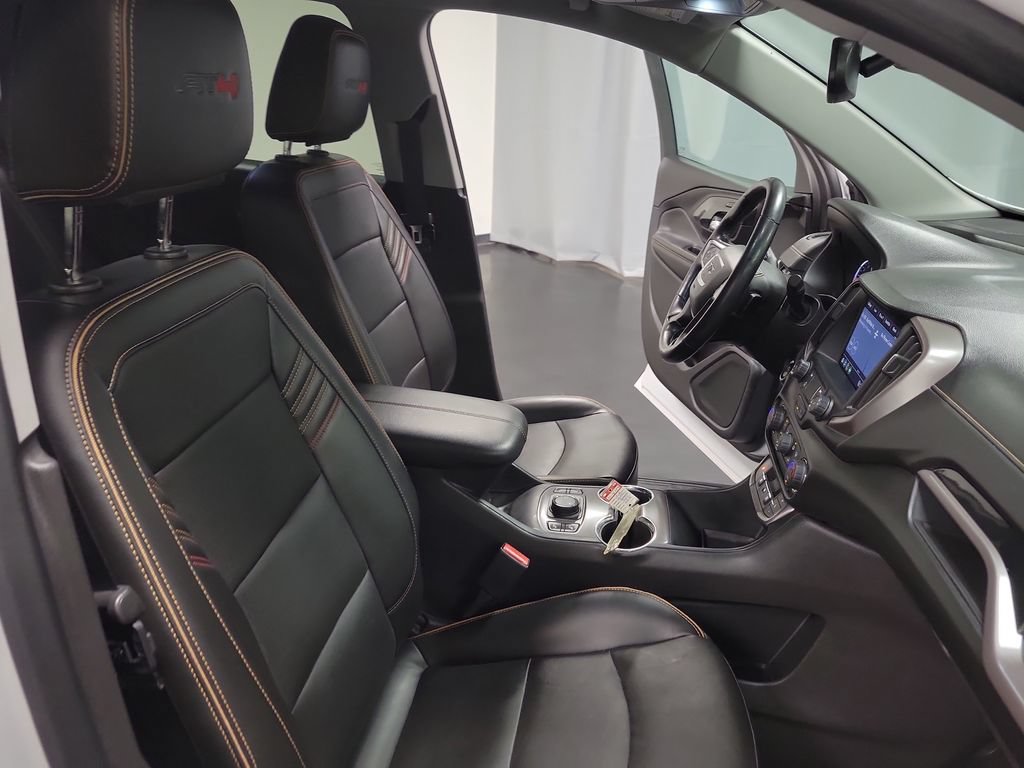 Used 2022 GMC Terrain AT4 AWD/4WD image 29