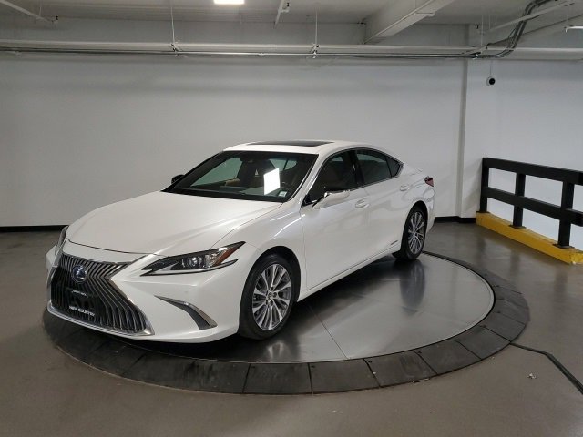 Used 2021 Lexus ES 300h w/ Premium Package image 4