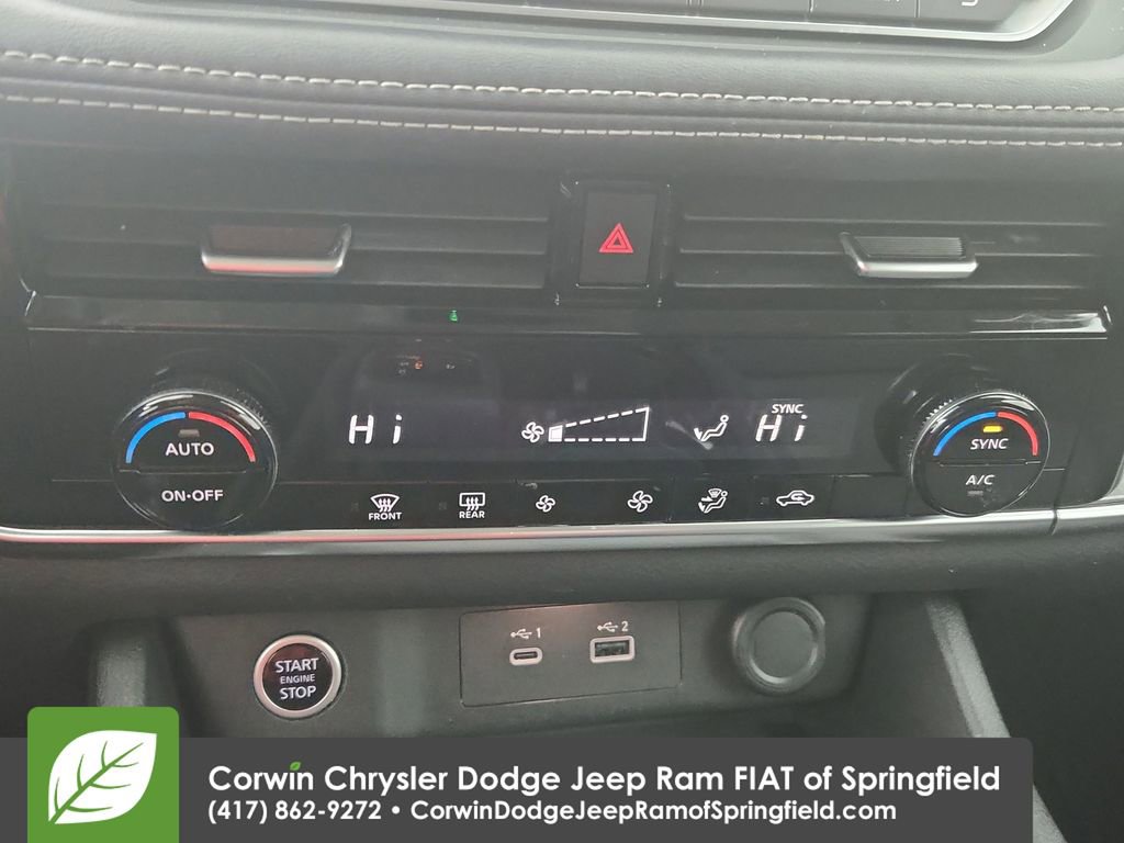 Used 2021 Nissan Rogue SV image 26