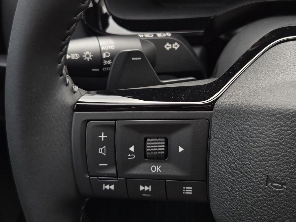 New 2026 Nissan Pathfinder SL image 28