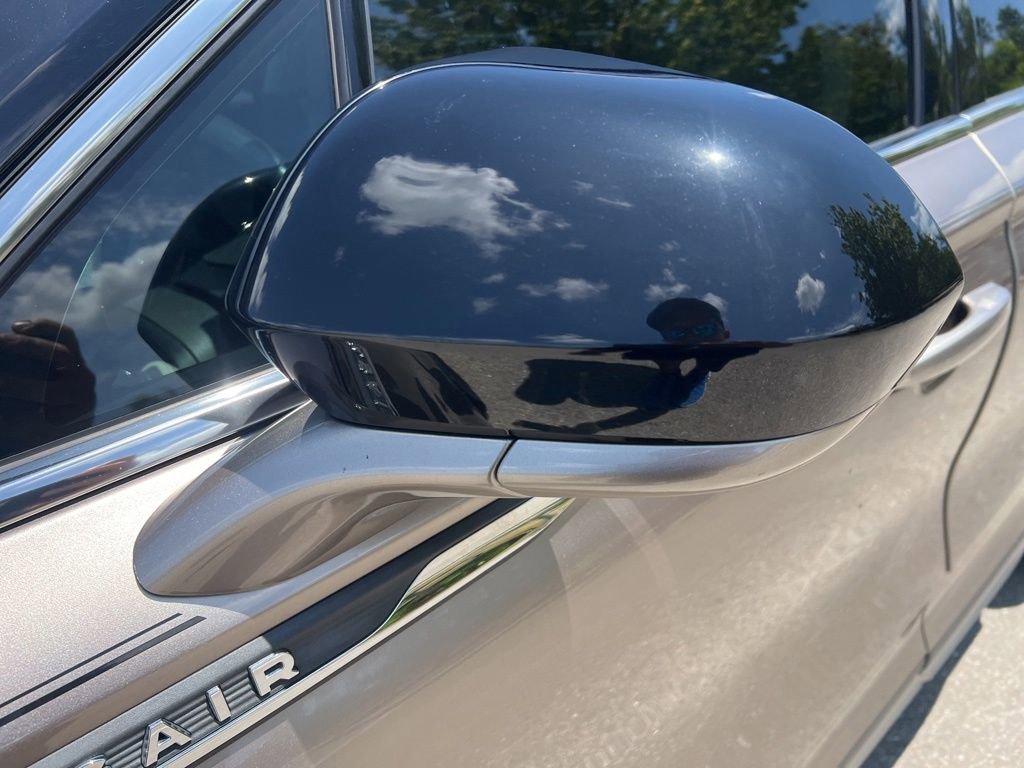 Used 2021 Lincoln Corsair FWD w/ Convenience Package image 27