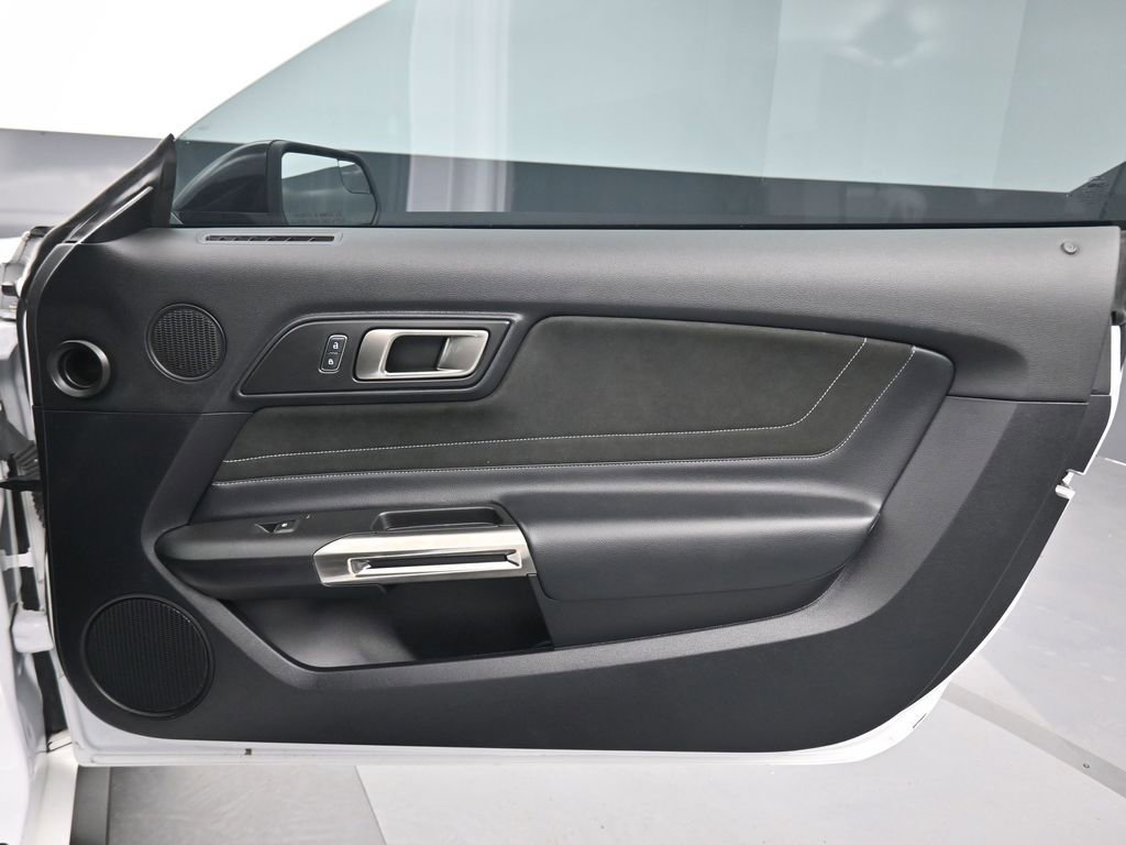 Used 2017 Ford Mustang Shelby GT350 w/ Electronics Package image 34