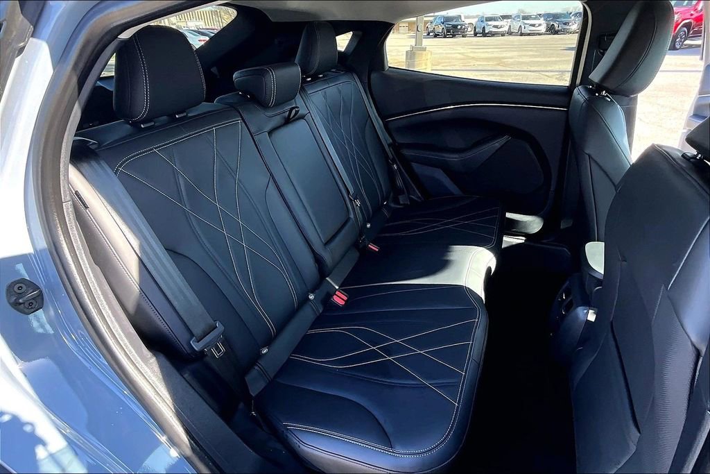 Used 2025 Ford Mustang Mach-E Select image 35