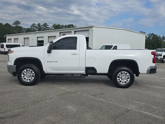 Used 2024 Chevrolet Silverado 3500 LT image 2
