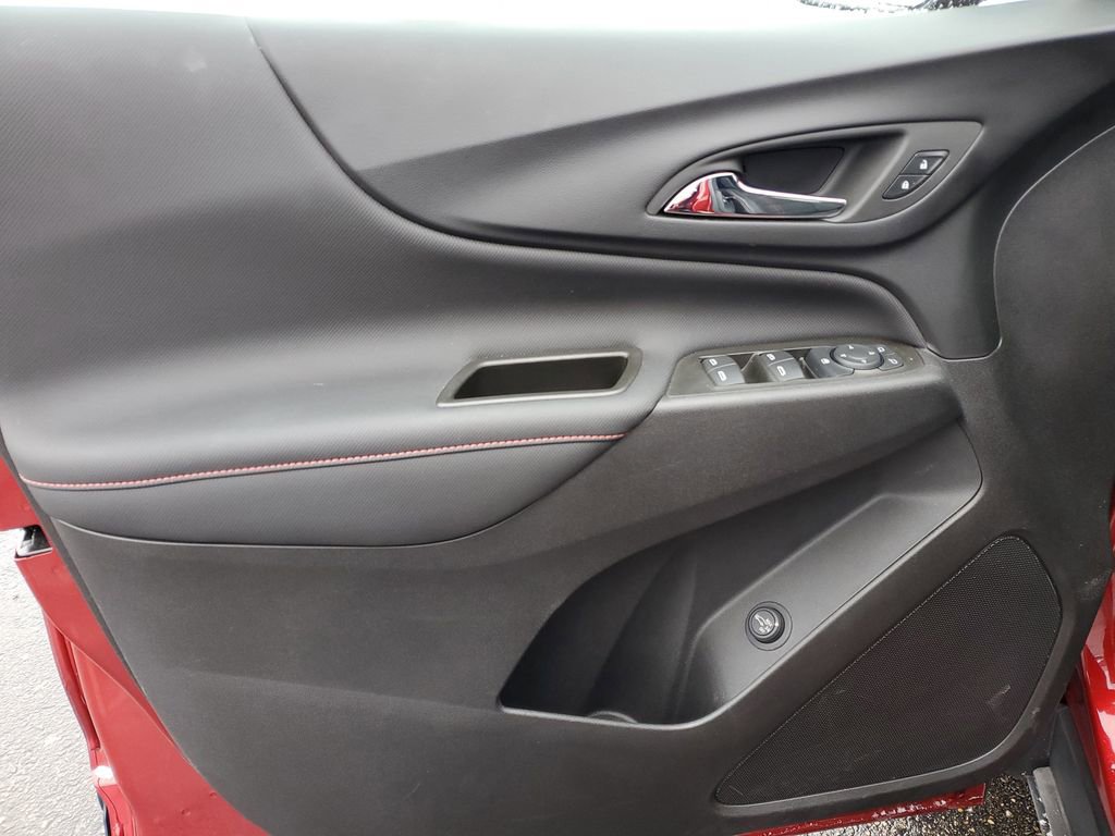 Certified 2024 Chevrolet Equinox RS w/ LPO, Floor Liner Package image 22