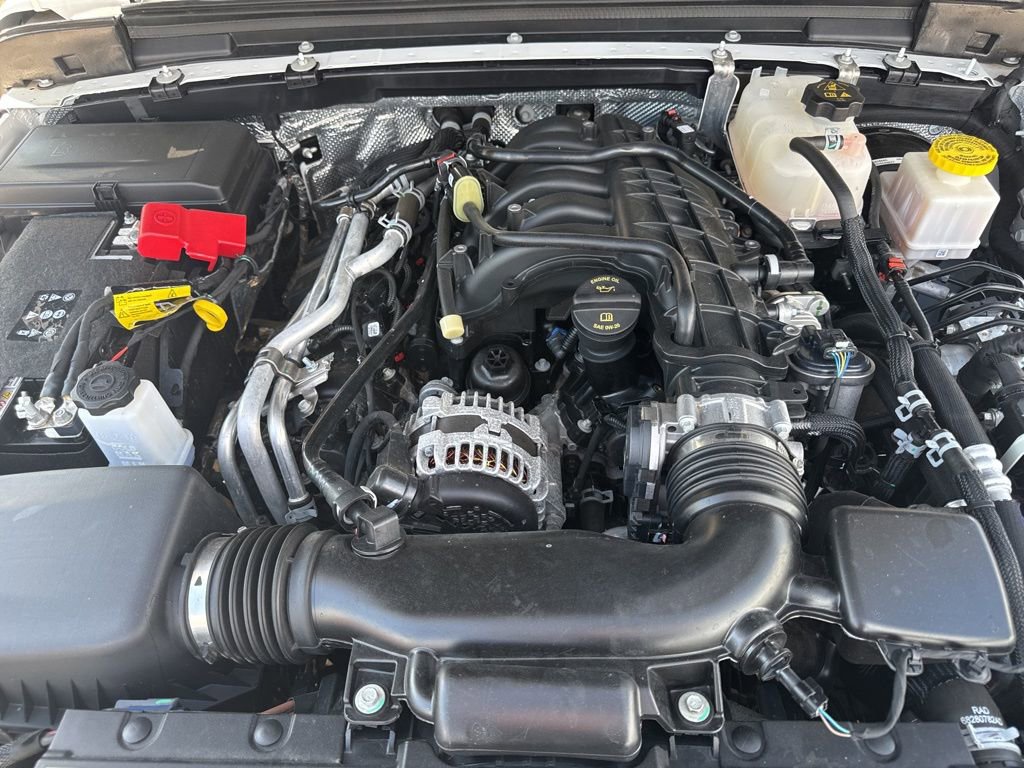 Used 2025 Jeep Gladiator Sport image 33