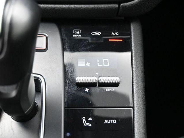 Used 2023 Porsche Macan GTS image 29