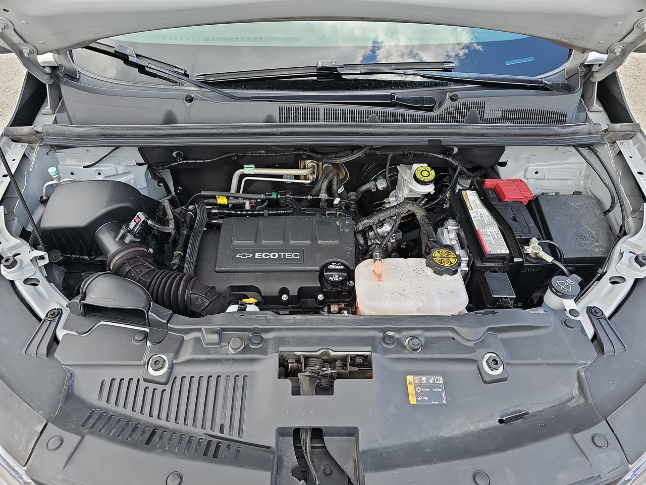 Used 2019 Chevrolet Trax LT w/ LT Convenience Package FWD image 34