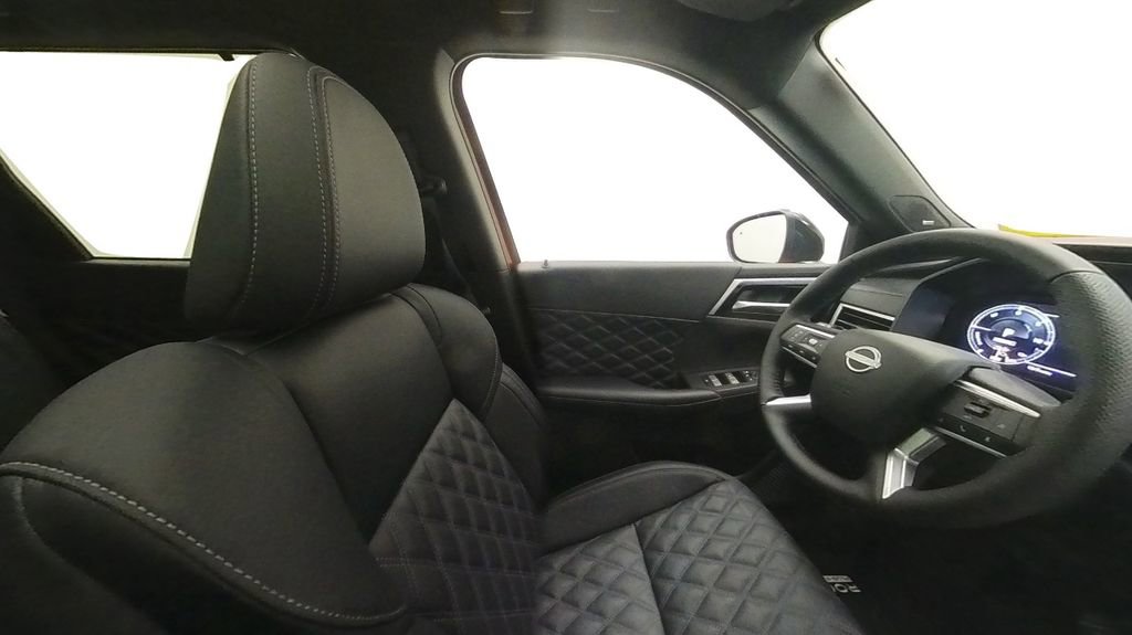 New 2026 Nissan Rogue Platinum image 29