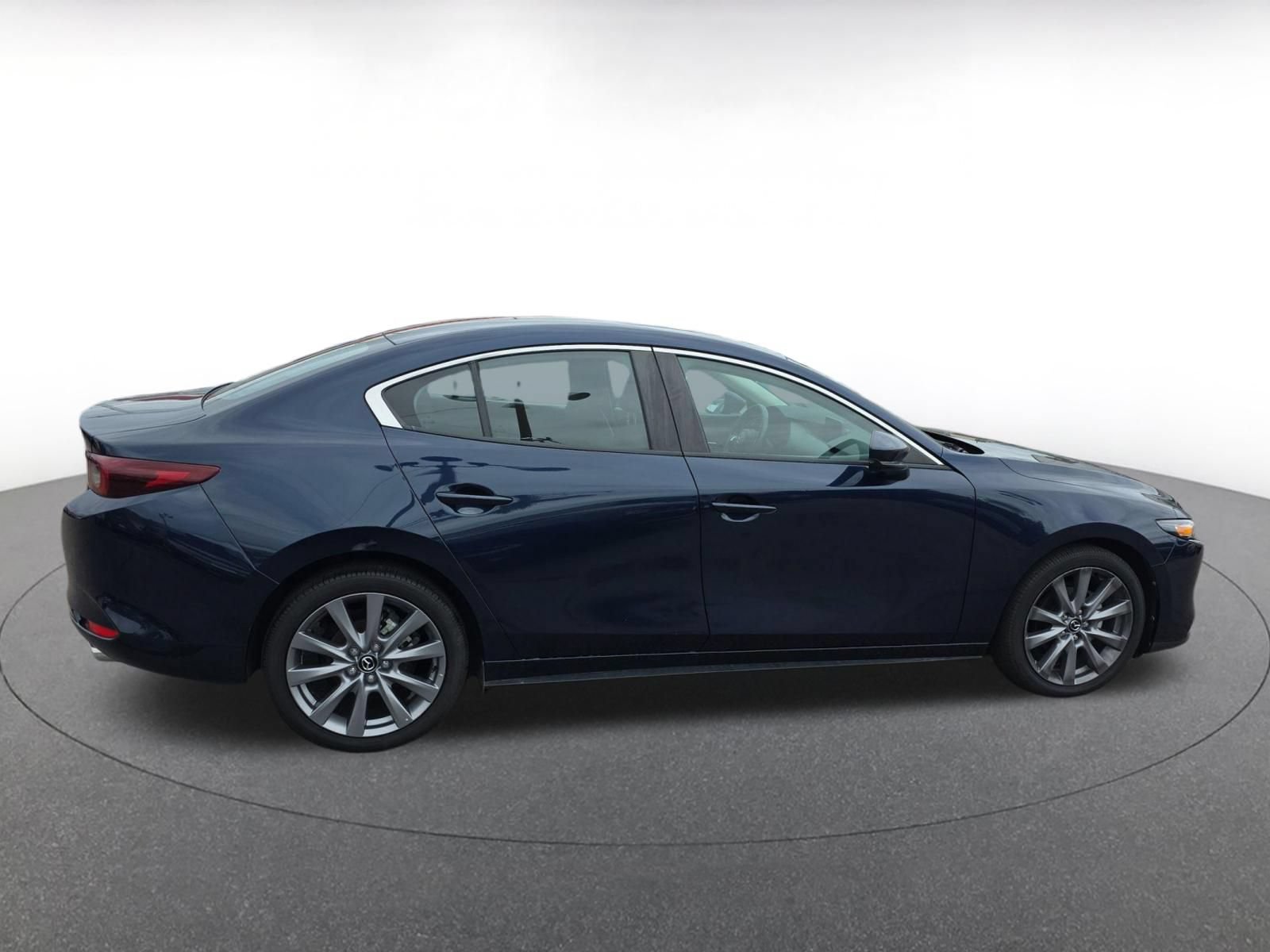 Used 2024 MAZDA MAZDA3 s FWD image 9