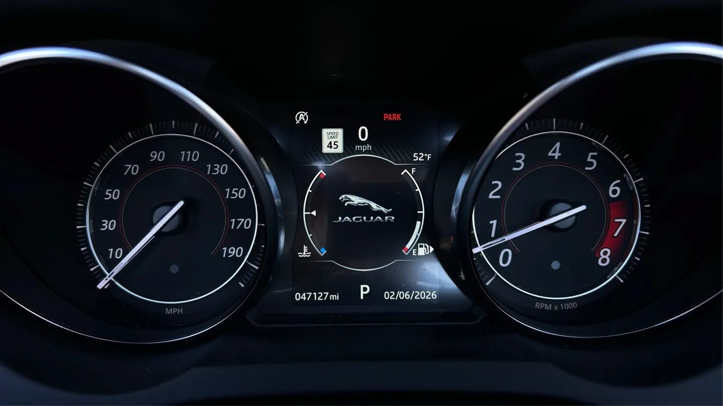Used 2020 Jaguar F-TYPE Convertible RWD image 15