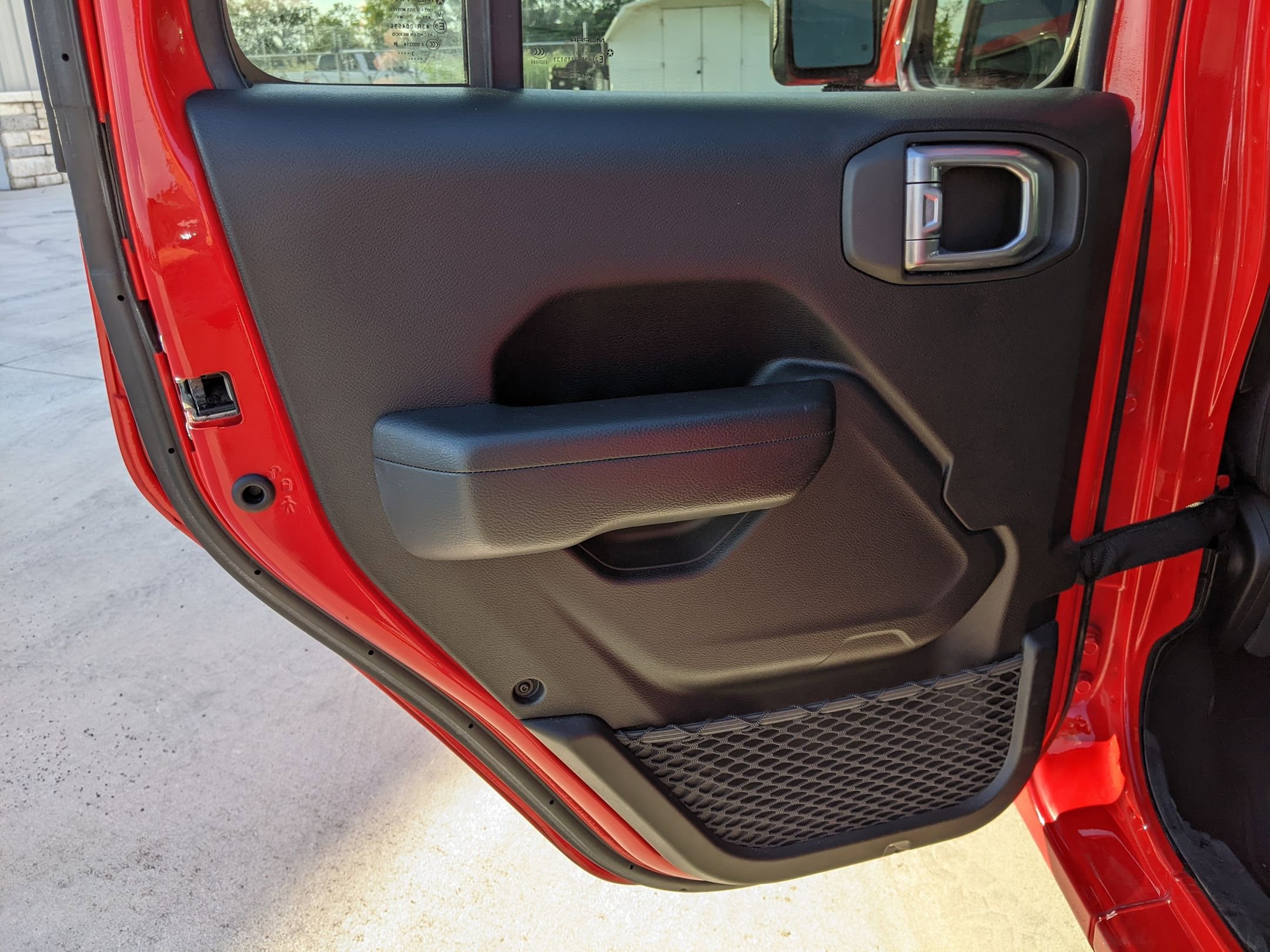 Used 2024 Jeep Wrangler Sport S AWD/4WD image 23
