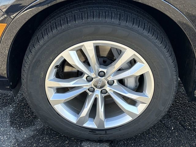 Used 2018 Audi Q7 3.0T Premium image 33