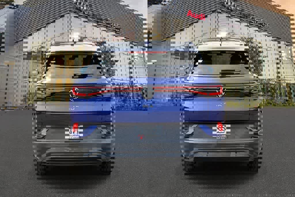Used 2022 Volkswagen ID.4 Pro S image 3