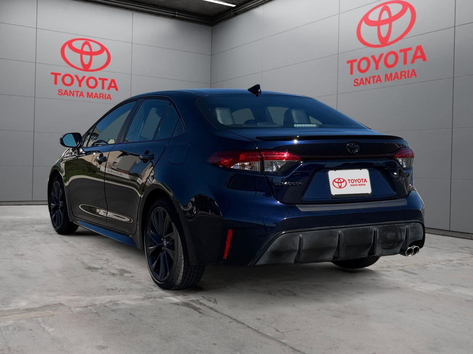 Used 2025 Toyota Corolla XSE image 2