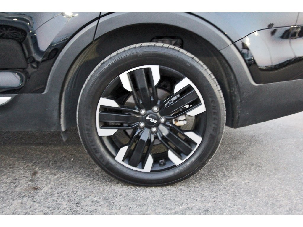 Used 2025 Kia Telluride SX w/ SX Captain's Chair Package AWD/4WD image 34