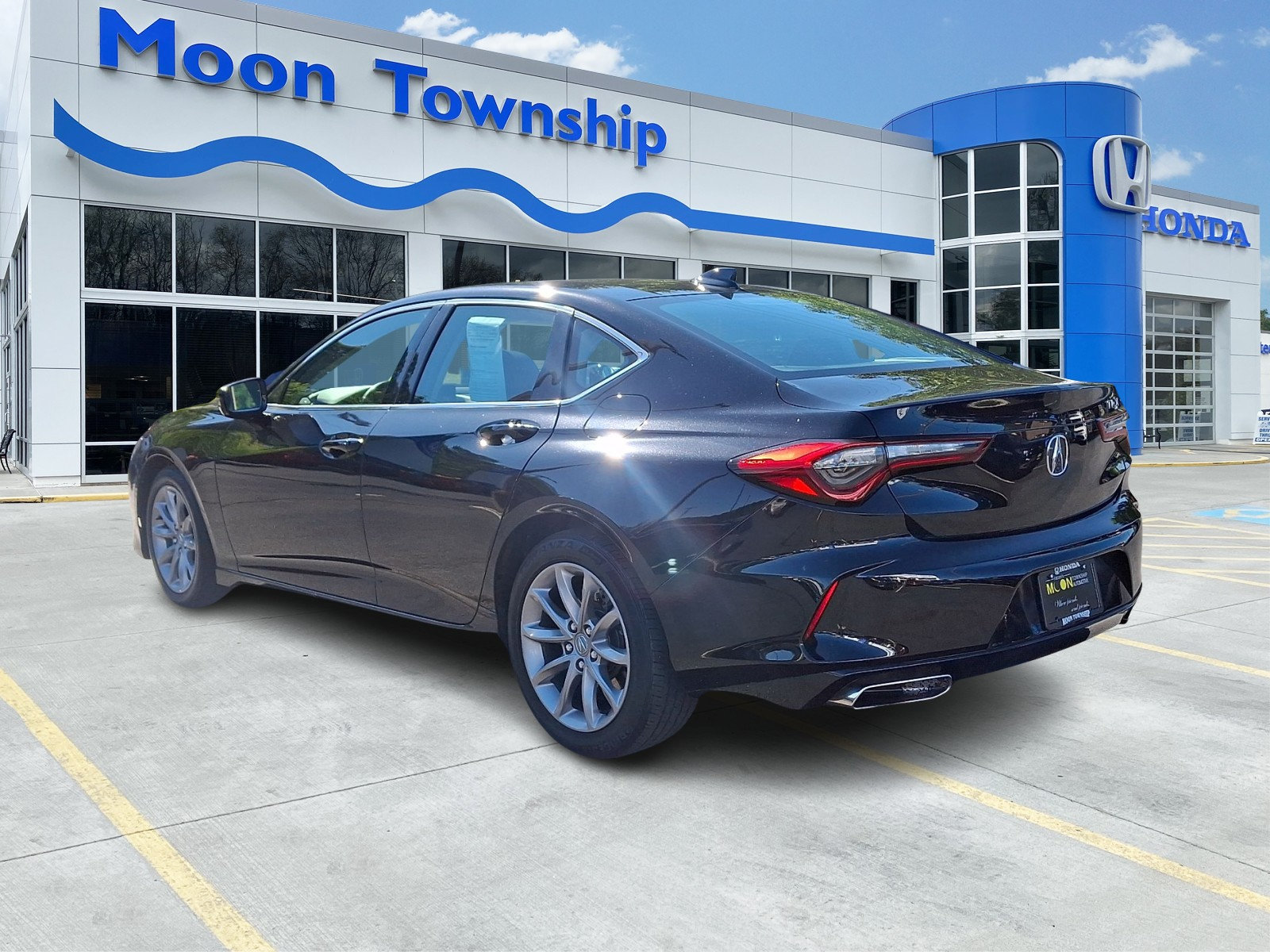 Used 2023 Acura TLX FWD image 4