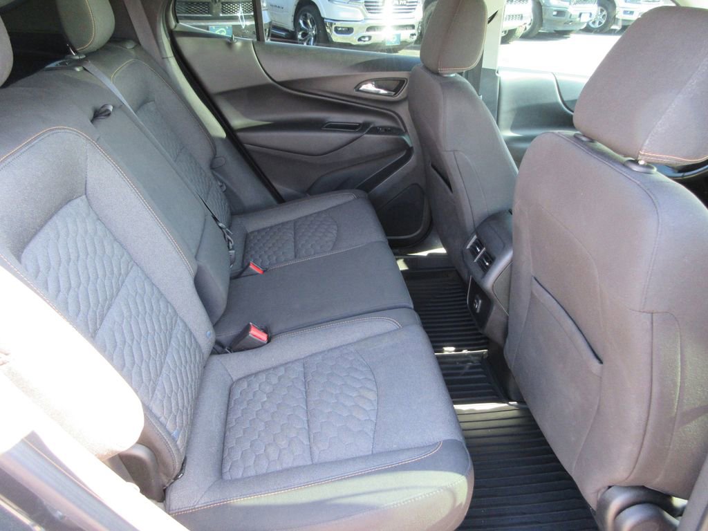 Certified 2020 Chevrolet Equinox LT w/ Driver Convenience Package image 18